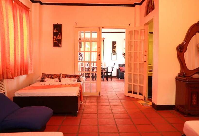 酒店 Isla Bonita Beach Resort