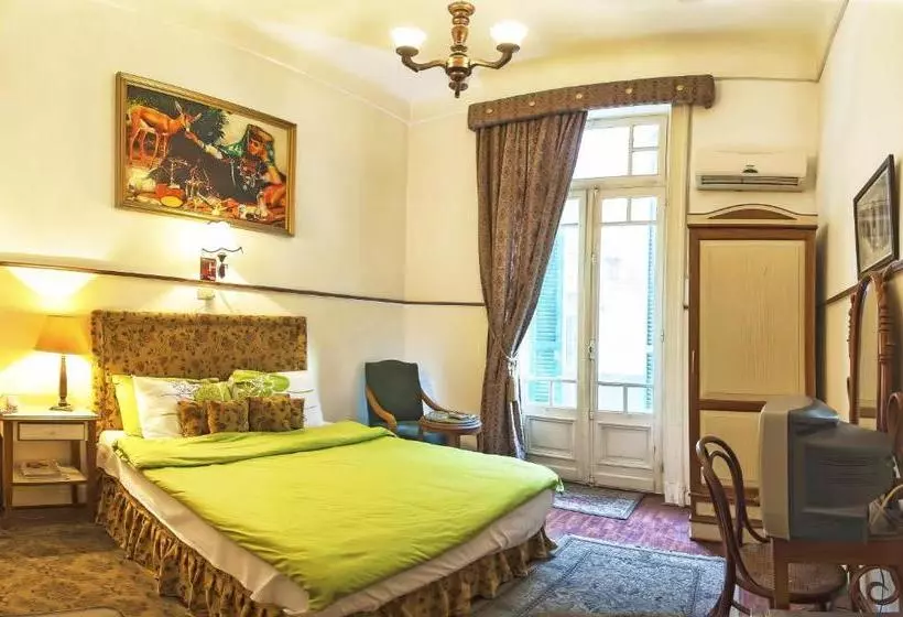 هتل Philip House