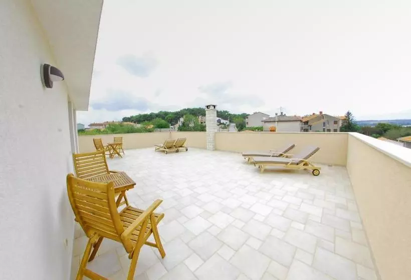 ホテル Pula Comfort Apartments