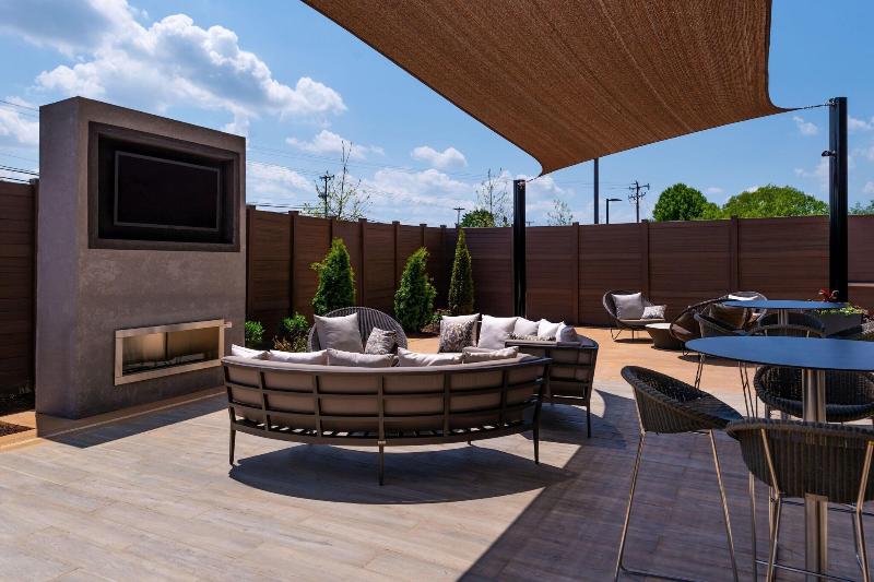 هتل Residence Inn By Marriott Charlotte Northlake