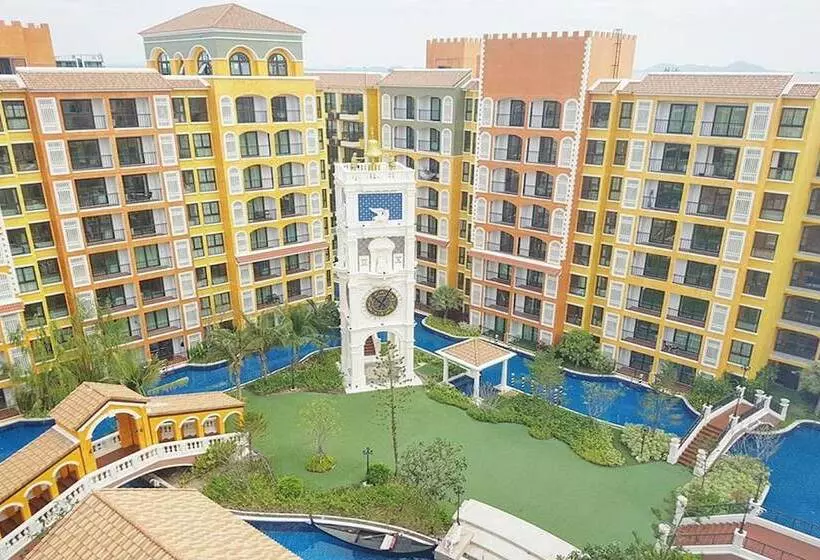 Hotelli The Symphony Suites Pattaya