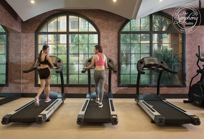 فندق The Symphony Suites Pattaya