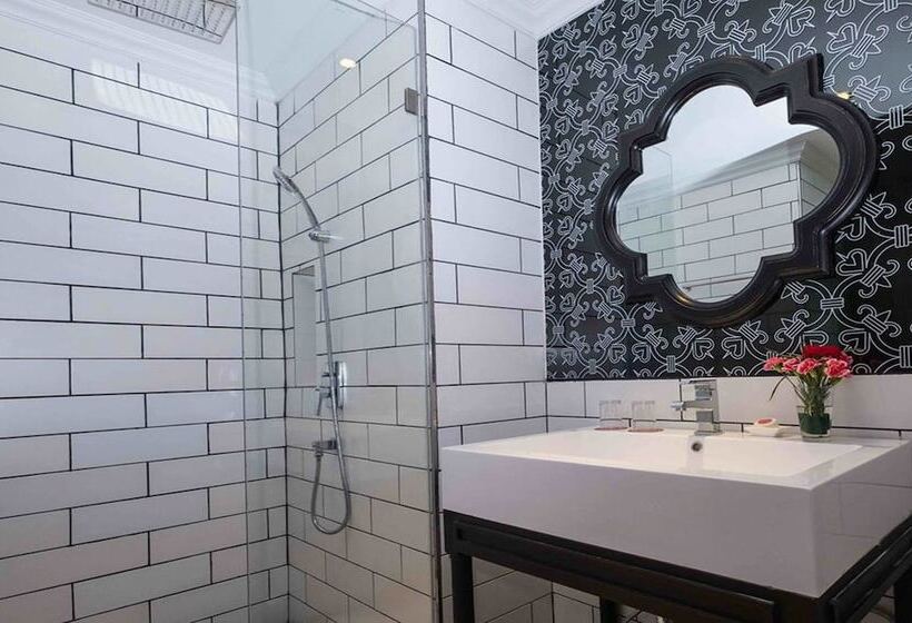 فندق The Symphony Suites Pattaya