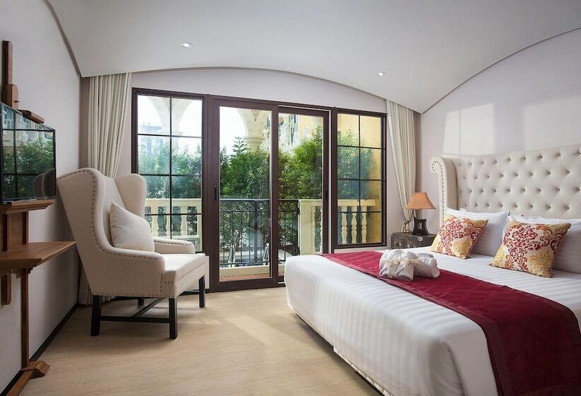 فندق The Symphony Suites Pattaya