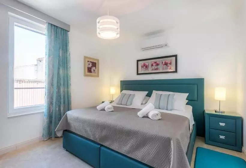 Hotelli Villa Toma