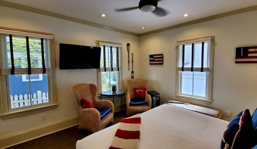 هتل White Porch Inn