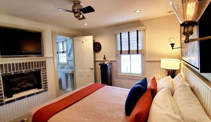 هتل White Porch Inn