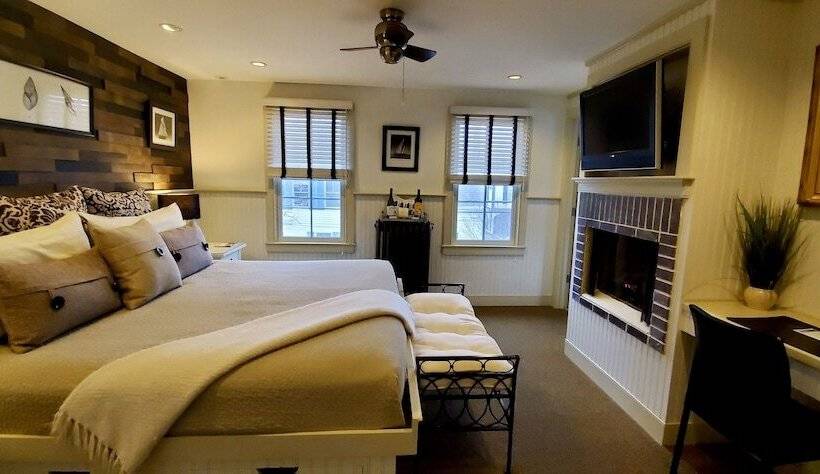 هتل White Porch Inn