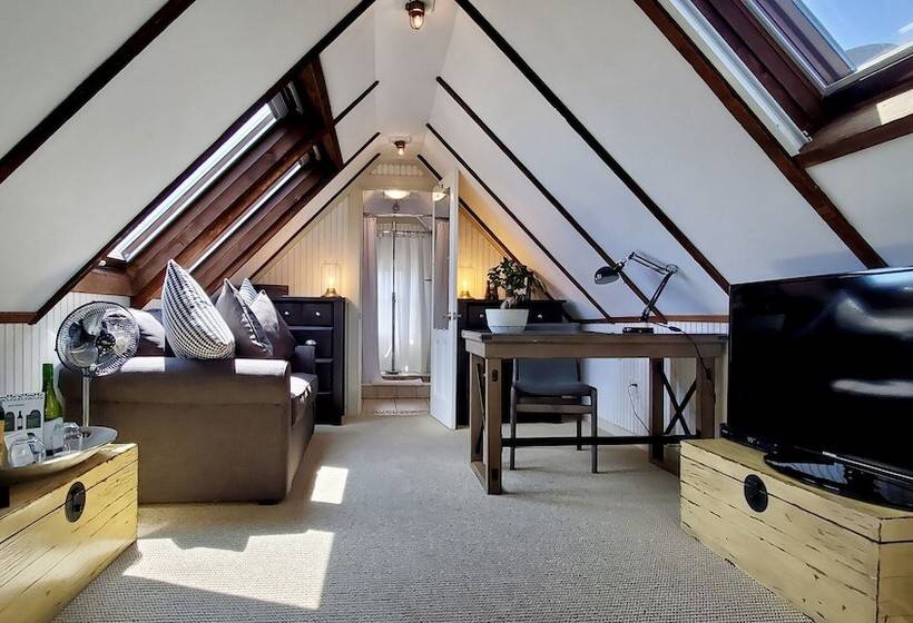 هتل White Porch Inn