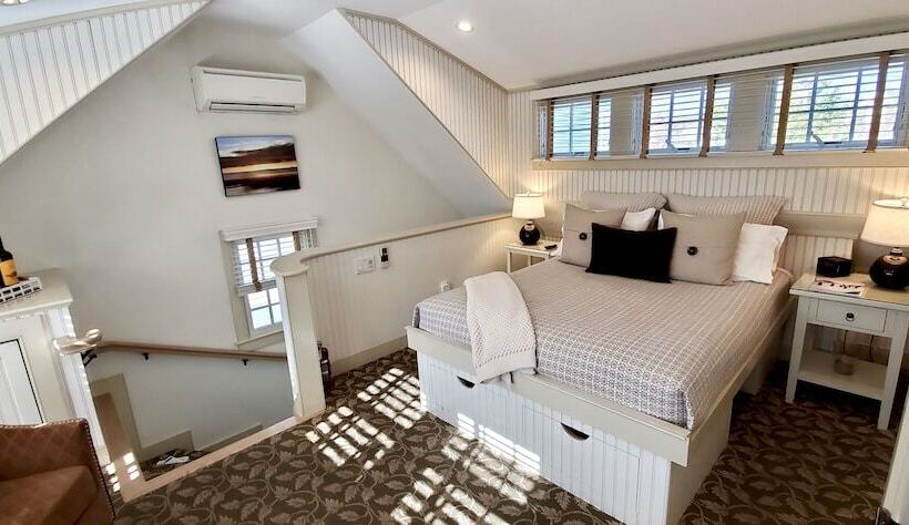 هتل White Porch Inn