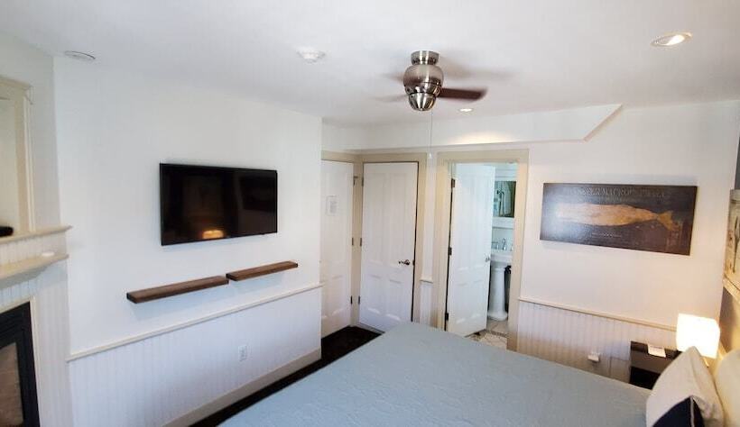 هتل White Porch Inn