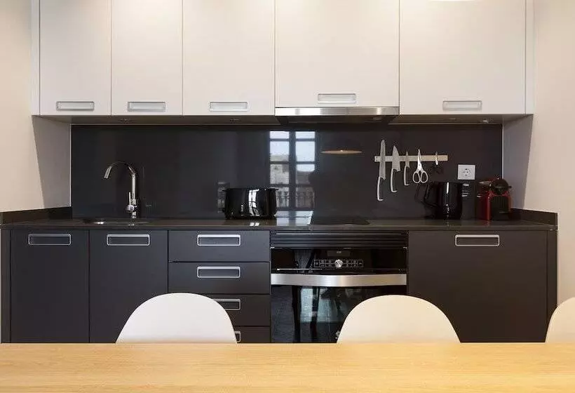 Aspasios Poble Nou Apartments