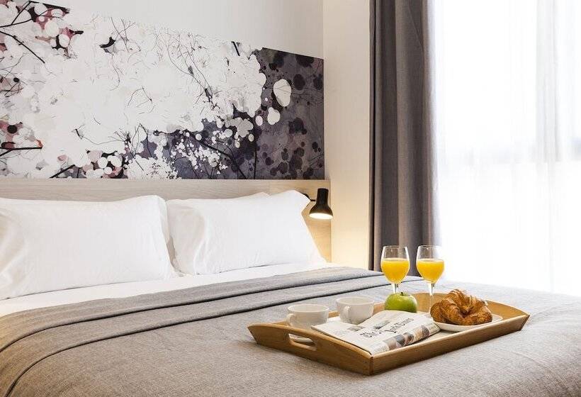 Aspasios Poble Nou Apartments