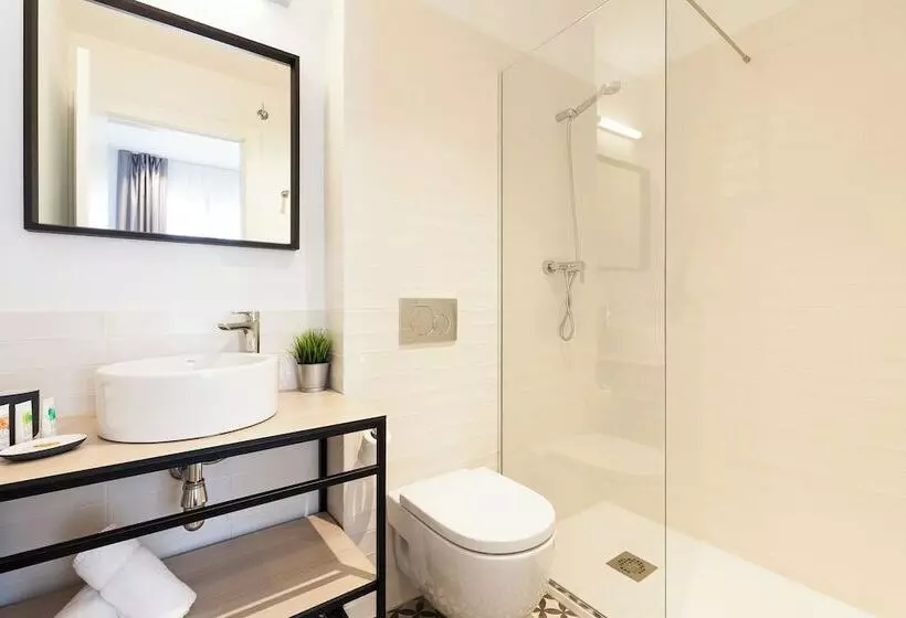 Aspasios Poble Nou Apartments