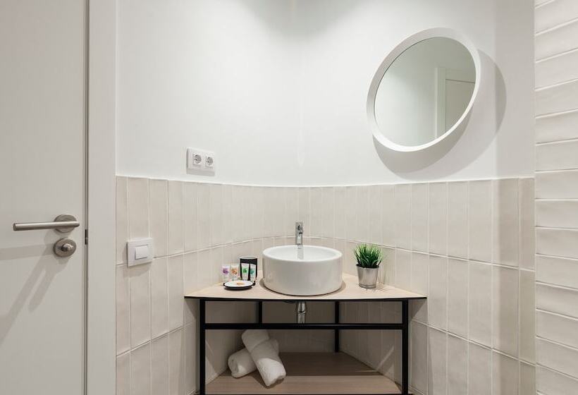 Aspasios Poble Nou Apartments