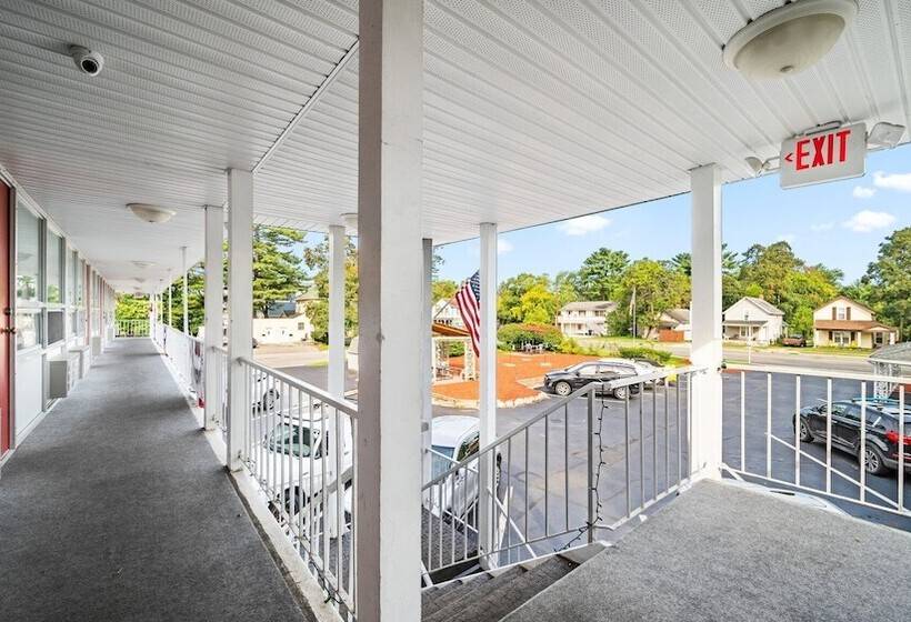 Grand Traverse Motel