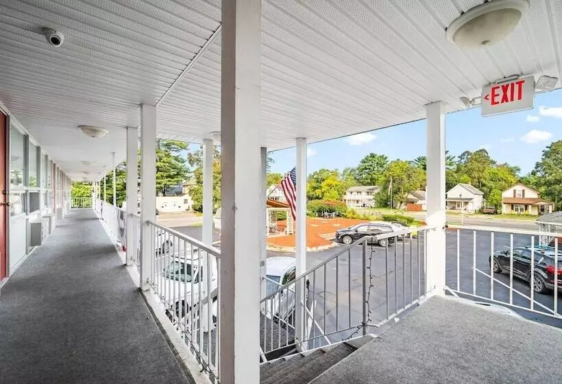 Grand Traverse Motel