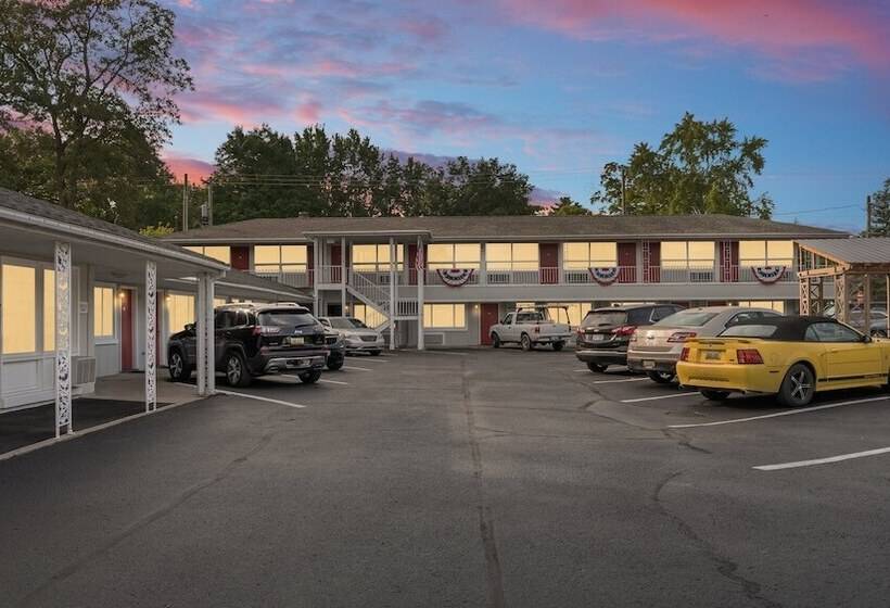 Grand Traverse Motel