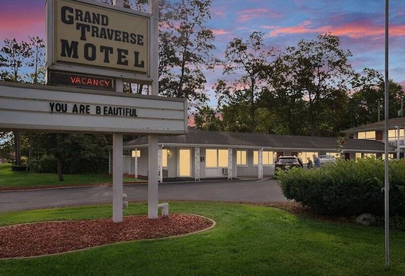 Grand Traverse Motel