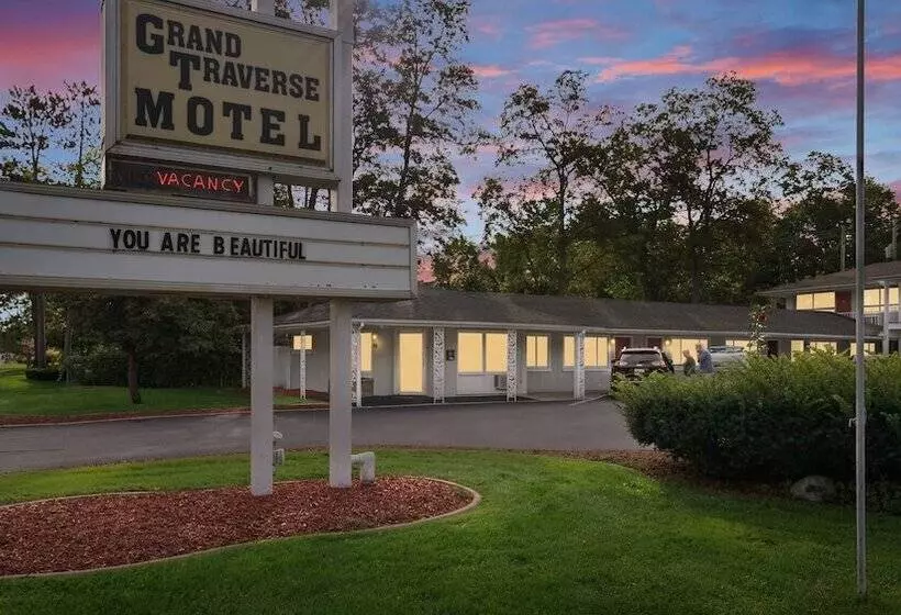 Grand Traverse Motel