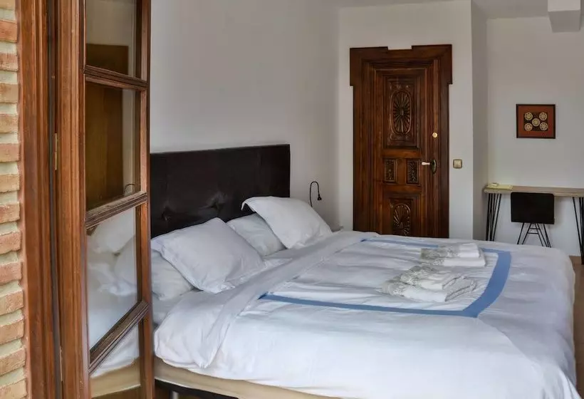 ホテル B&b Villa Carmen