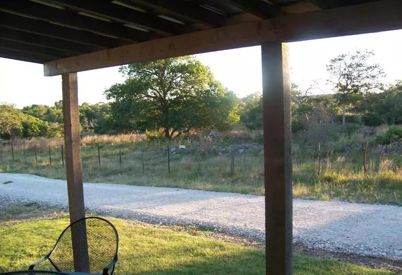 ホテル Breezy Hills Cottages