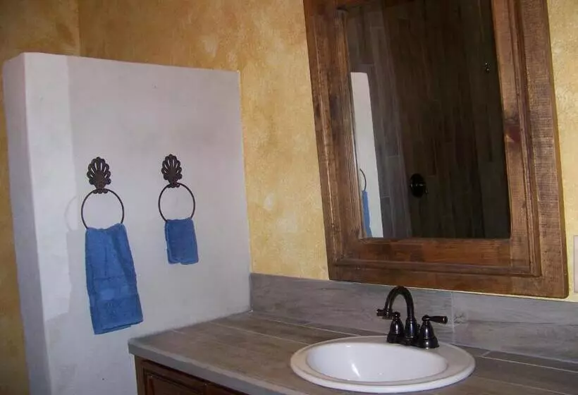 ホテル Breezy Hills Cottages