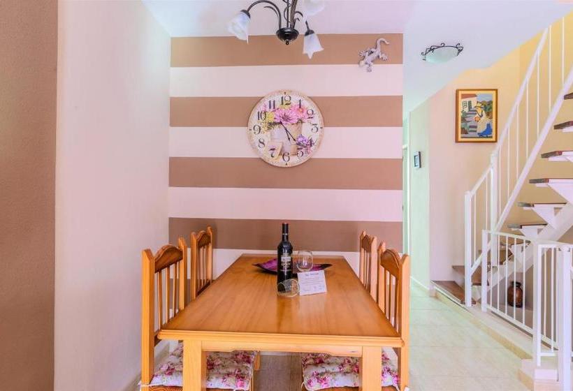 בית מלון כפרי Casa Deborah