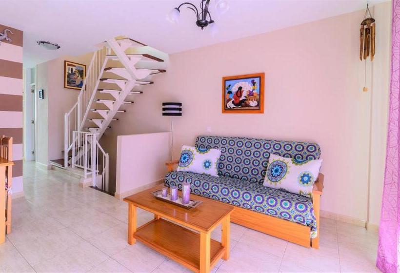 בית מלון כפרי Casa Deborah