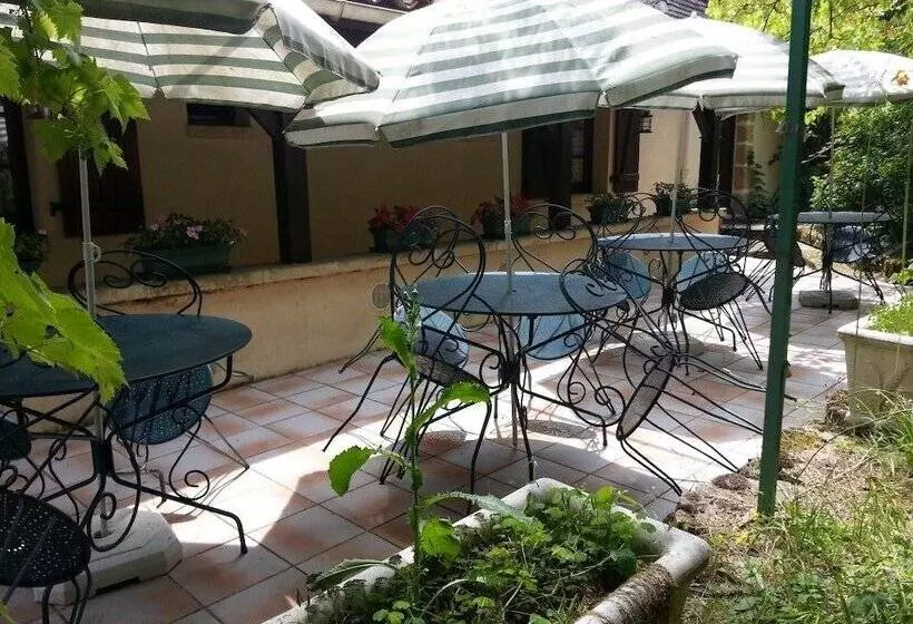 ホテル Chambres D Hotes Aux Trois Sources