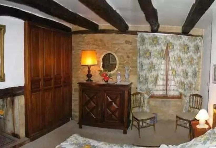 ホテル Chambres D Hotes Aux Trois Sources