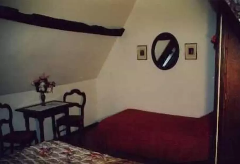 ホテル Chambres D Hotes Aux Trois Sources