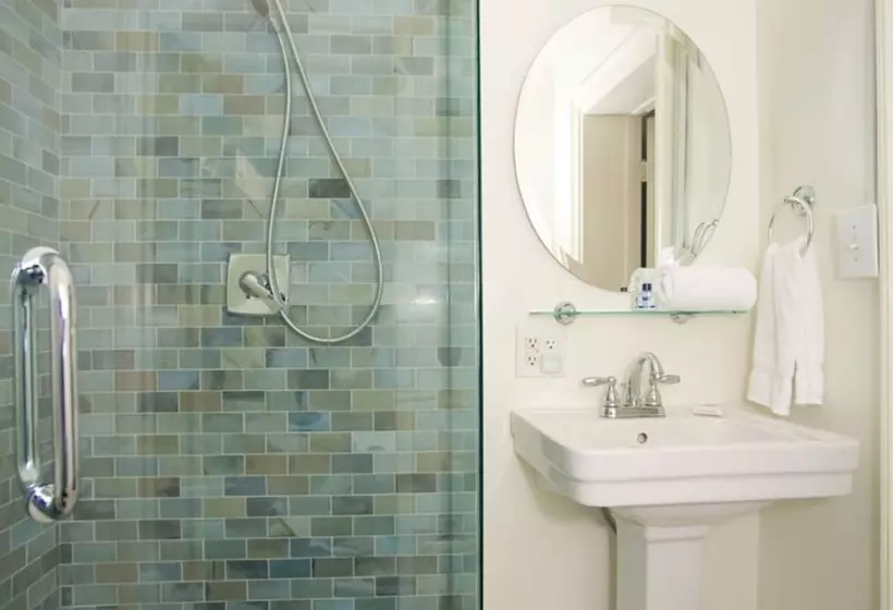 هتل Dinsmore Boutique Inn