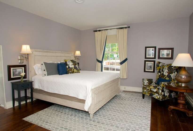 ホテル Dinsmore Boutique Inn