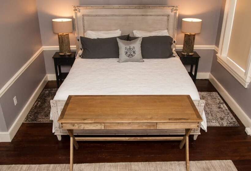 ホテル Dinsmore Boutique Inn