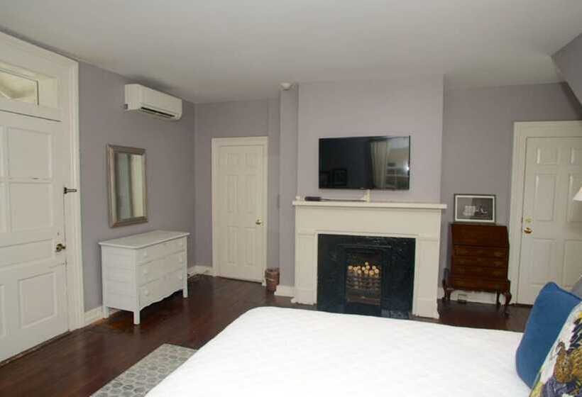 ホテル Dinsmore Boutique Inn