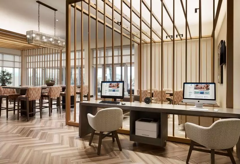 هتل Embassy Suites By Hilton San Antonio Landmark