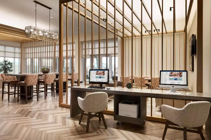 هتل Embassy Suites By Hilton San Antonio Landmark