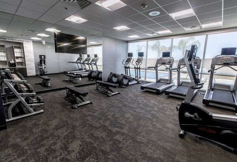 Отель Fairfield Inn & Suites By Marriott Brownsville North