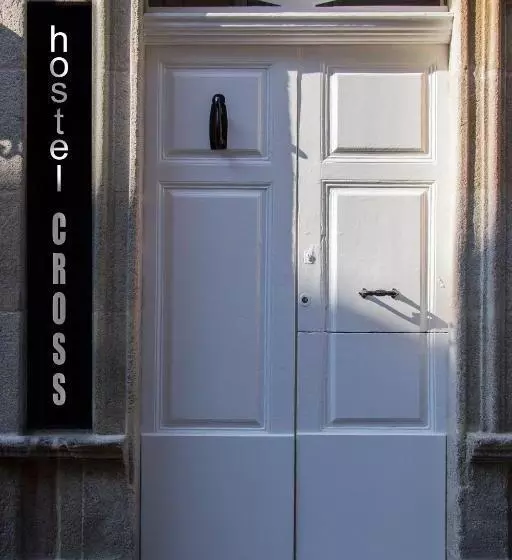 Hotel Hostel Cross