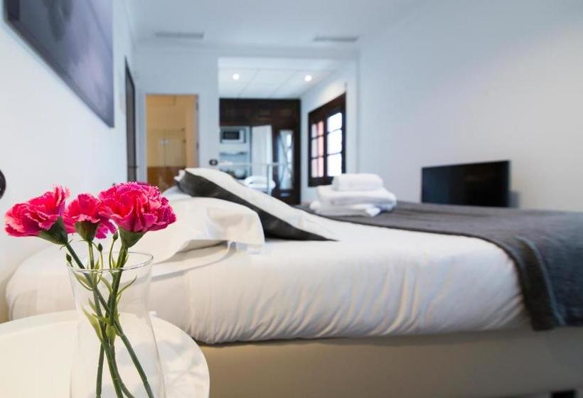 هتل La Casa Del Rio