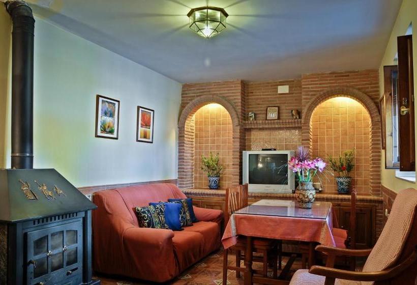 فندق Las Huertas De Roque