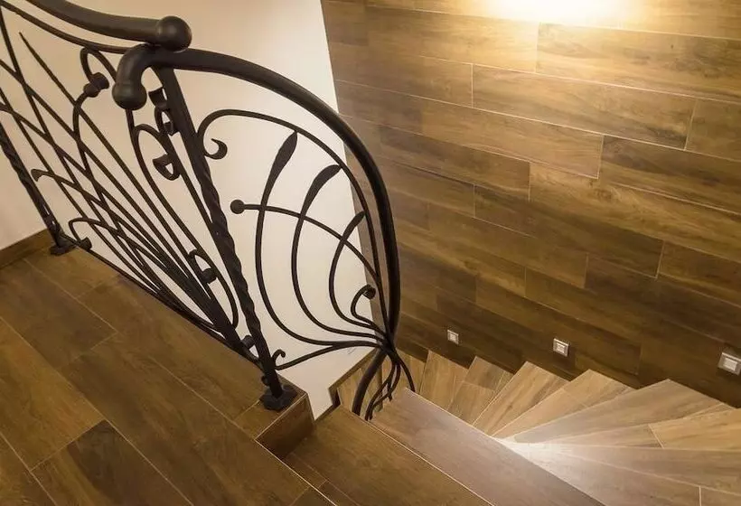 هتل Penzión Darinka