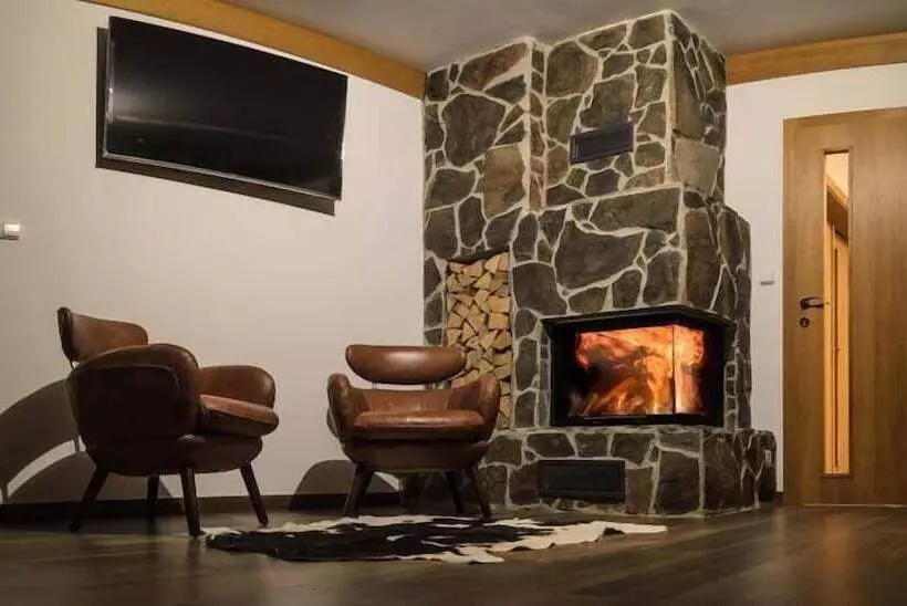 هتل Penzión Darinka