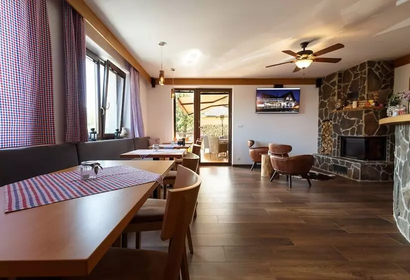 هتل Penzión Darinka