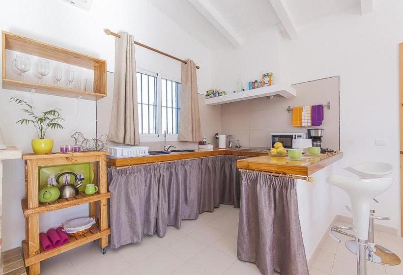 هتل Sa Caseta De Vernissa