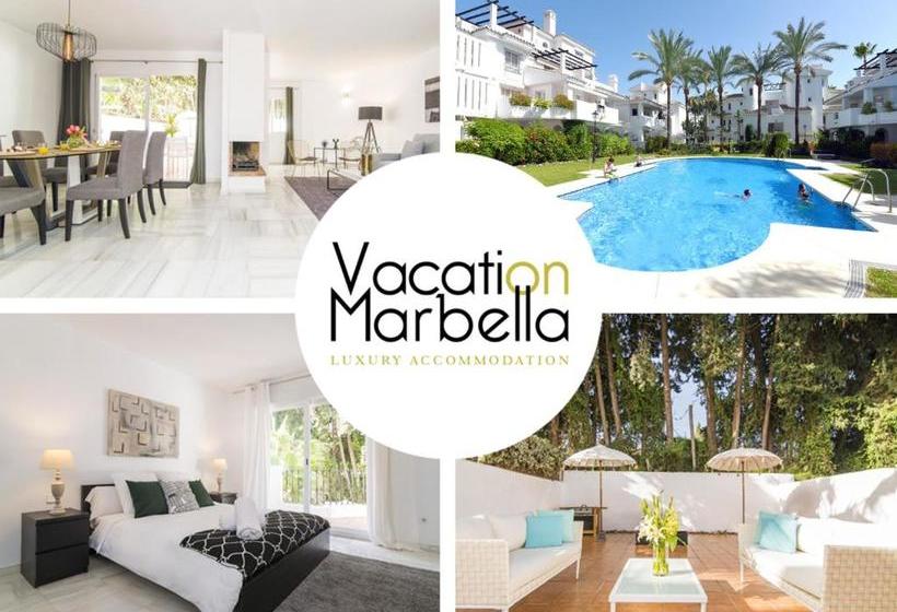 Отель Townhouse Los Naranjos