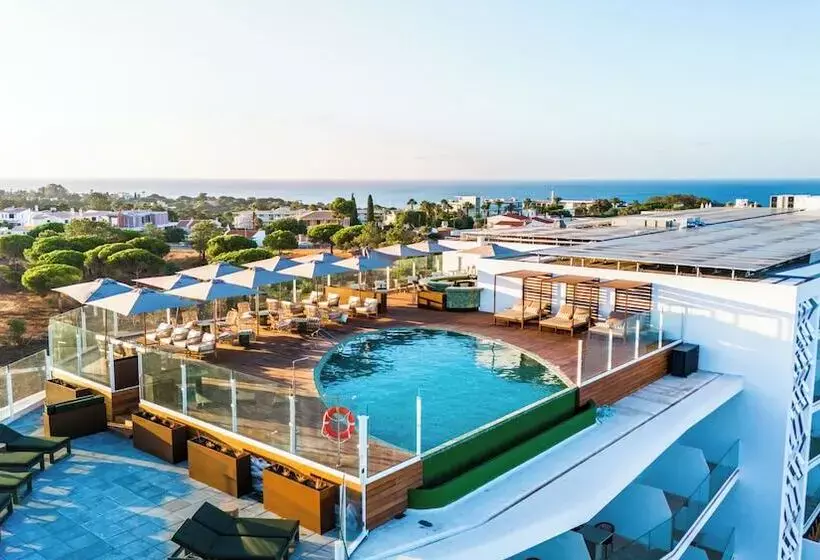 ホテル Castelo Suites