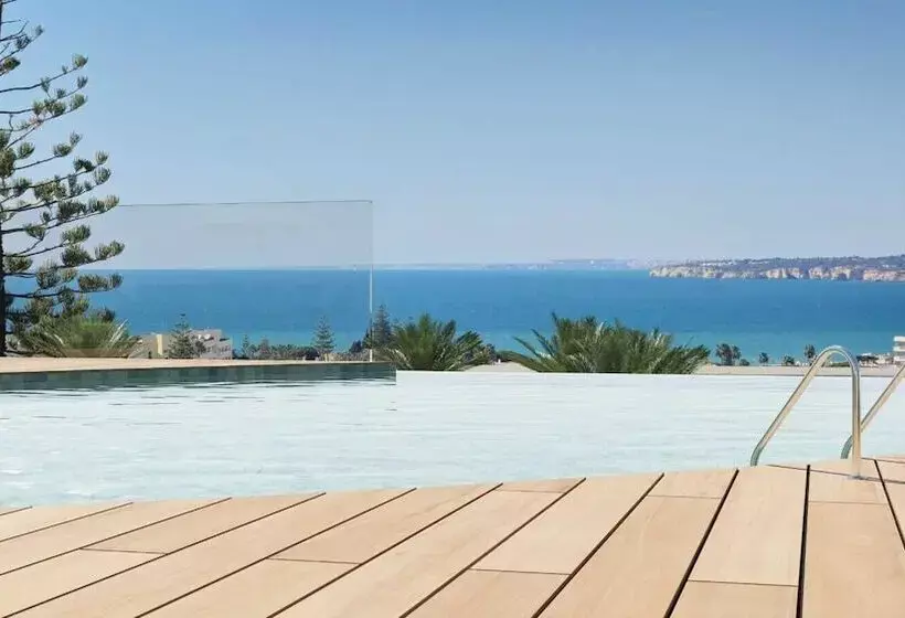 ホテル Castelo Suites