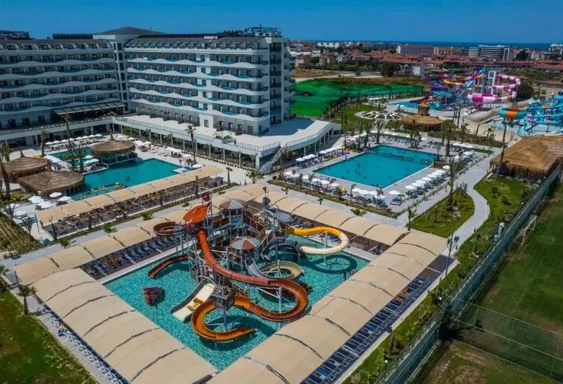 Hotelli Dream Water World
